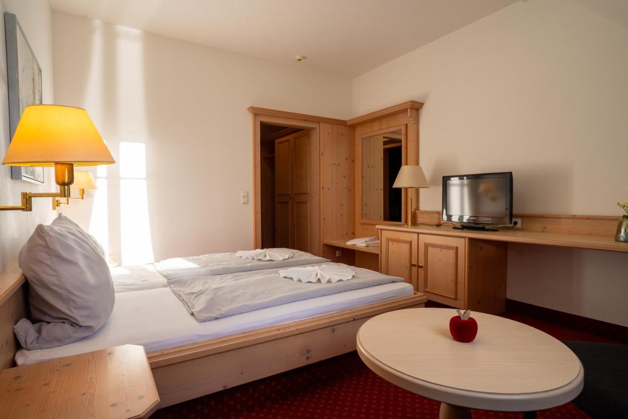Deutenhof Hotel, Restaurant & Veranstaltung Bad Abbach Eksteriør bilde